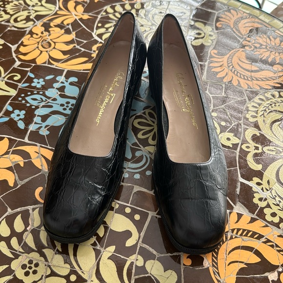 SALVATORE FERRAGAMO FLAT SHOE Sz: 9 - Picture 1 of 8